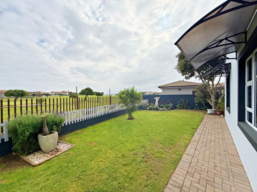 4 Bedroom Property for Sale in Country Club Western Cape